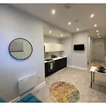 Kempston Suites Liverpool Apartment 2